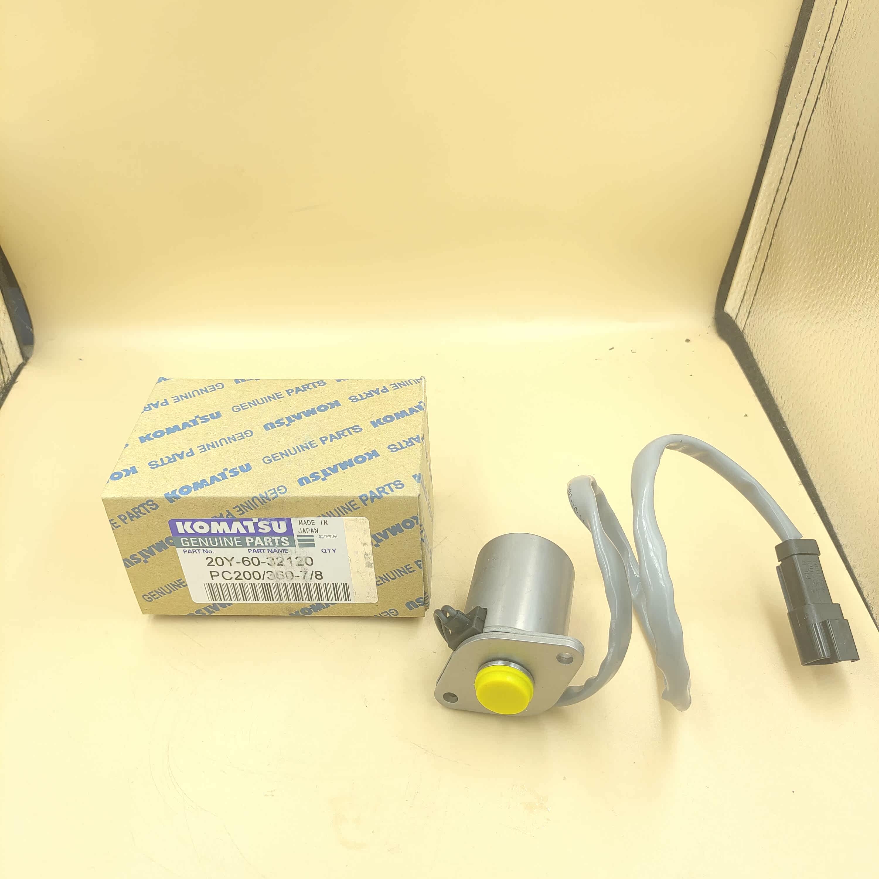 适用小松130 200 220 300 360-7-8 回转先导安全锁旋转行走电磁阀