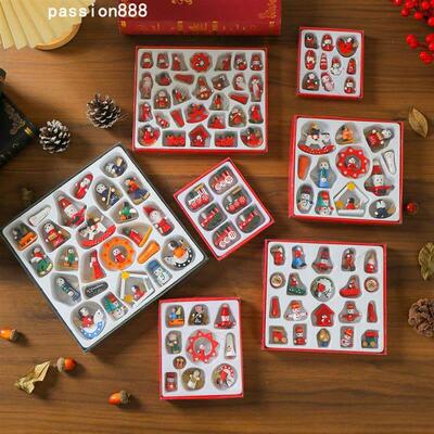 Christmas gift box with wooden Christmas tree圣诞树小挂件