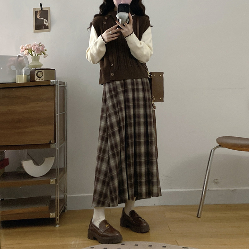 冬天裙子套装女高级感韩版加大码胖MM加厚咖啡色针织格子两件套