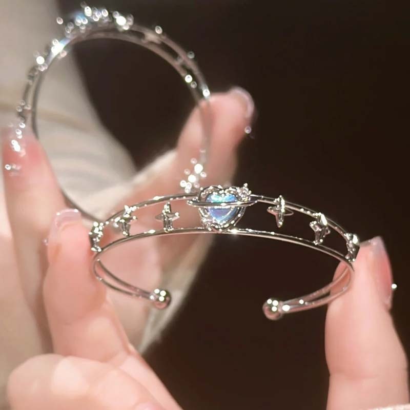 【1个】梦幻蓝色爱心手镯女ins超仙少女环绕心形手饰