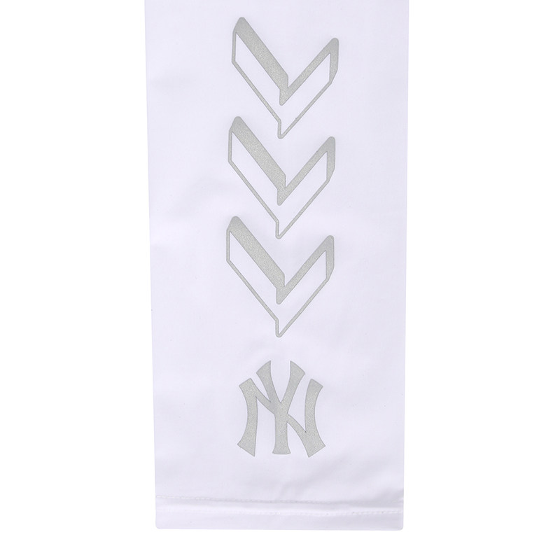 MLB OFFICIAL MENS AND WOMENS COUPLE STRING LABEL SERIES SLEEVE SLEEVE CLASSIC ATHLEISURE FASHION VERSATILE SUMMER MODEL ET07