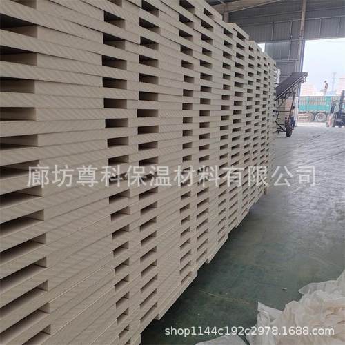 聚氨酯复合板聚异氰尿酸酯发泡酚醛保温板聚氨酯板厂家现货