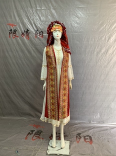 新款成人女装演出服装柯尔克孜族少数民族舞台合唱服舞蹈服表演服