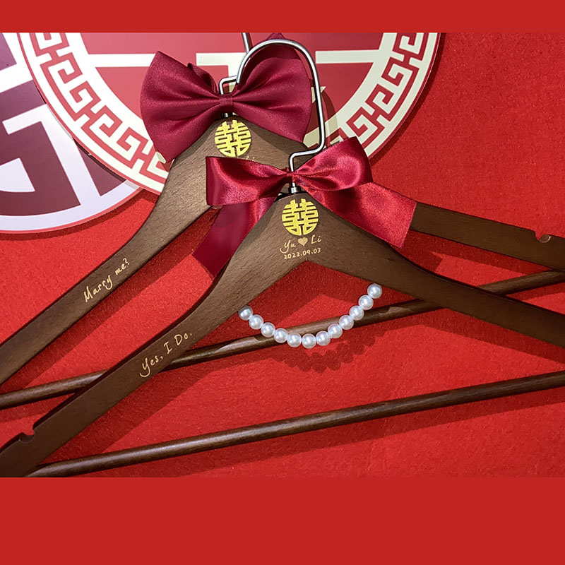 婚礼衣架结婚新娘新郎礼服衣撑