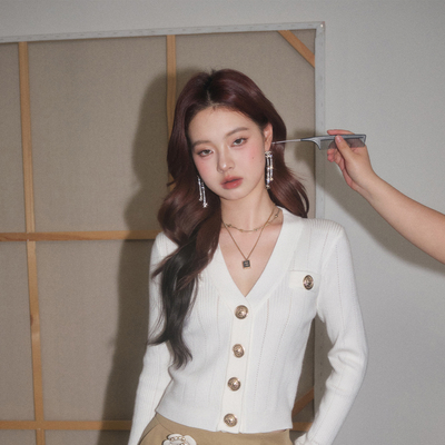 【现货】OLIVIA DUO金扣V领针织长袖小香风高级感内搭修身打底衫