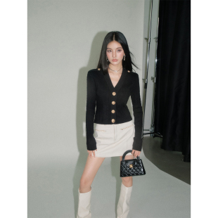 现货 高级感修身 OLIVIA 法式 内搭上衣 DUO金扣V领针织上衣秋季