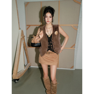 OLIVIA DUO仿水貂毛绒马甲2025年秋季无袖咖色时尚外穿坎肩女马夹