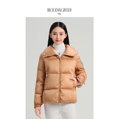 轻量蓬松翻领休闲短款鹅绒羽绒服