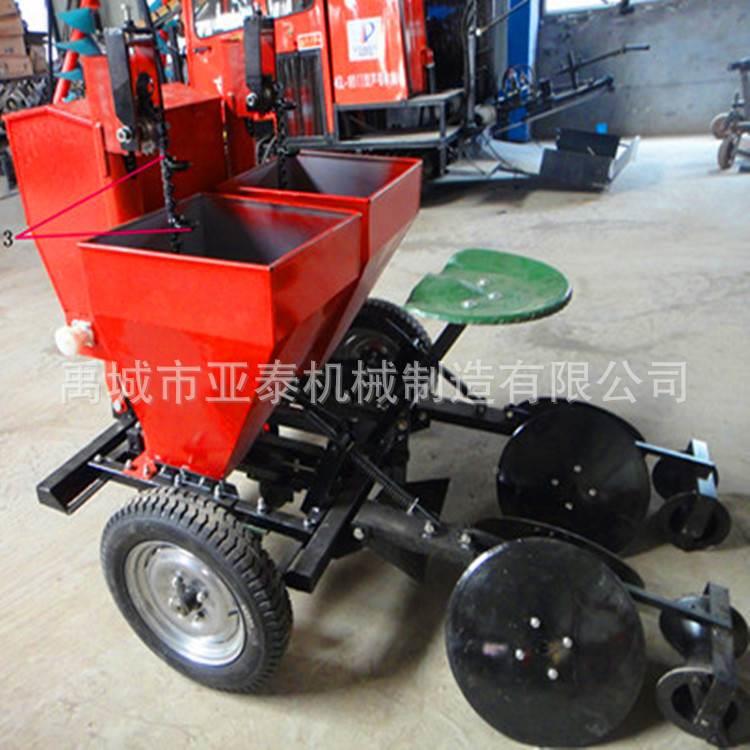 新型农机马铃薯种植拖拉