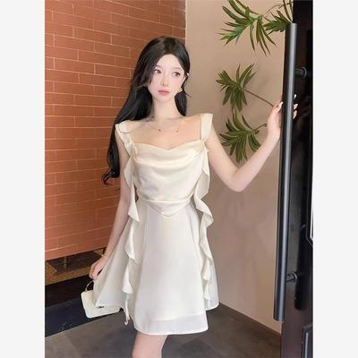 辣妹露背飘带V字收腰纯色