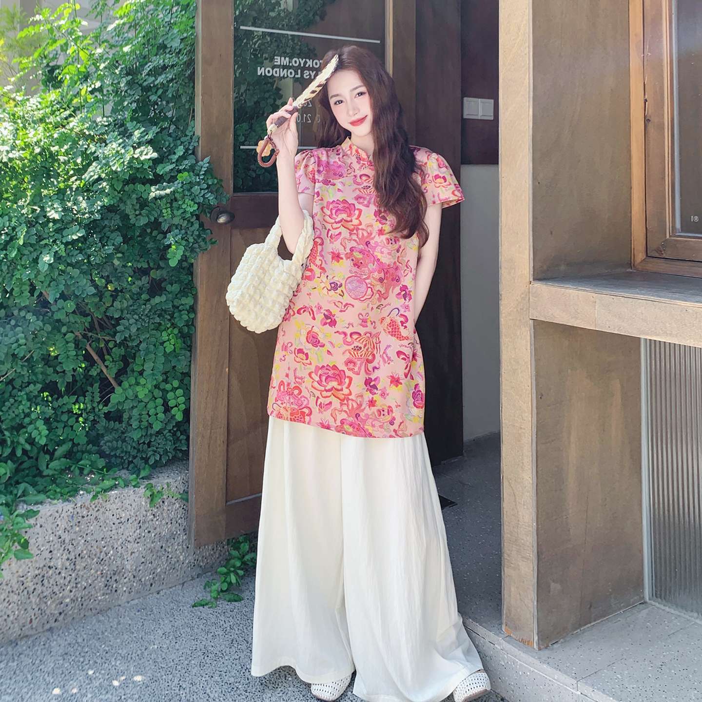 洋气炸街新中式印花套装女2025夏季新款国风盘扣上衣阔腿裤两件套