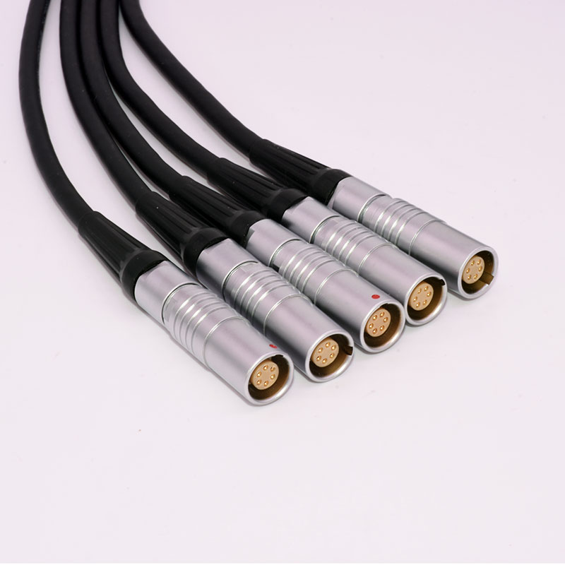 极速安费诺连接器焊接加工订制  拖链屏A蔽线插头7芯 C01630G0061