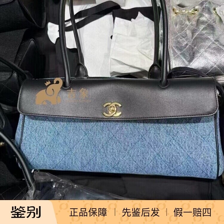 香奈儿26A牛仔拼牛皮法棍女包