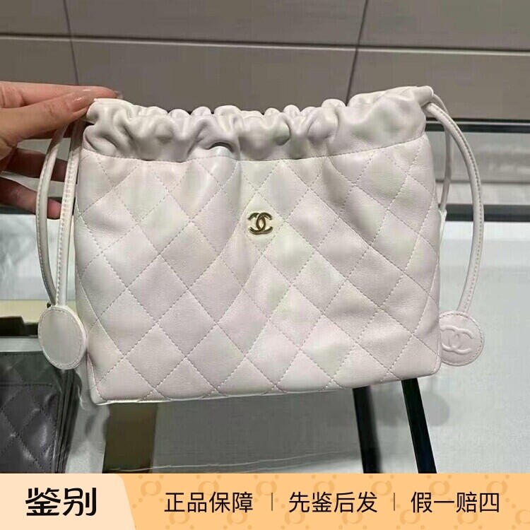 Chanel香奈儿26S新款女包白色羊皮抽绳菱格大号福袋包单肩包