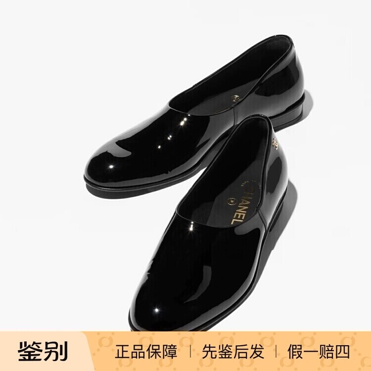 香奈儿25C新款黑色漆皮一脚蹬鞋