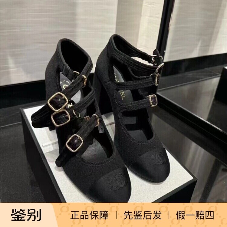 Chanel新款黑色针织三排搭扣高跟