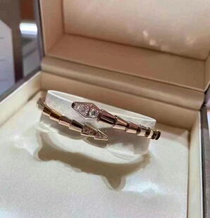 Bvlgari宝格丽SERPENTI VIPER系列18K玫瑰金镶钻灵蛇手镯男女同款