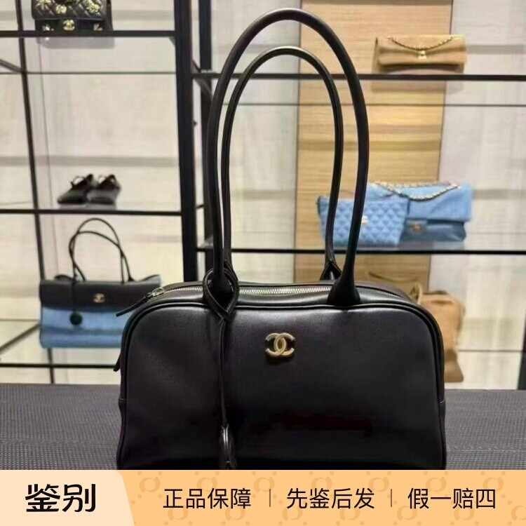 香奈儿黑金牛皮小号保龄球包