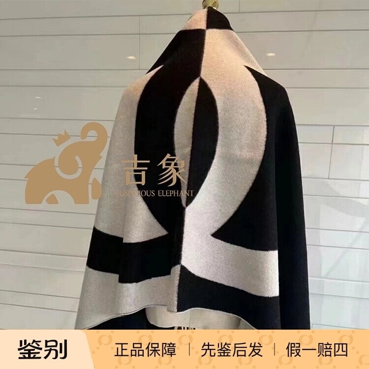 Chanel香奈儿新款女士黑色拼色双C羊绒围巾大披肩
