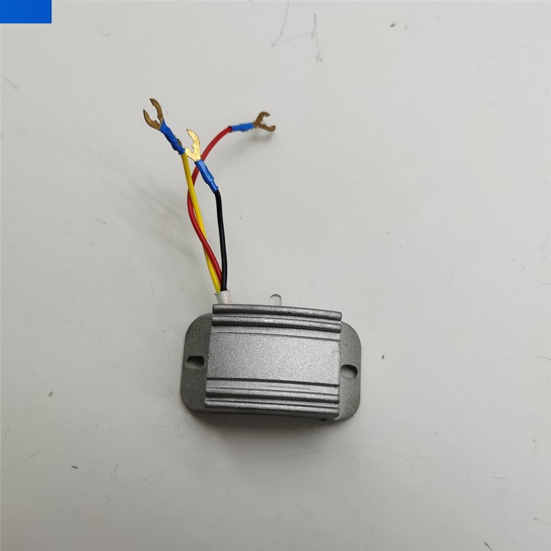 速发农用车拖拉机硅整流12V调节器24V稳压器 汽车1500W智能电子调