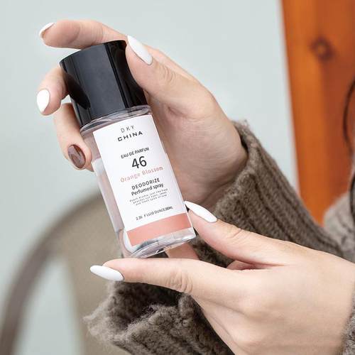 衣物香氛喷雾去异味火锅味家用室内持久留香空气清新剂越南代采