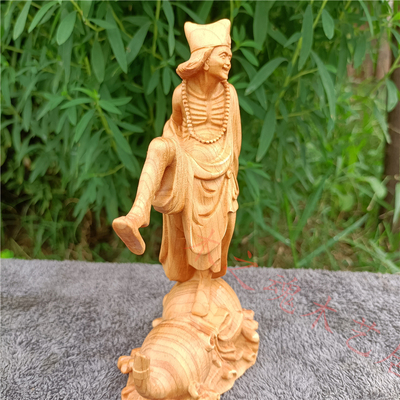 速发办柏装杨木雕雕刻济公活佛像汽车摆件手把件客厅崖公室黄饰品