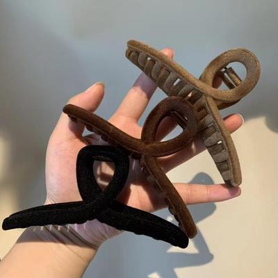 Flocking claw shark clip back of head hair grabbing发夹