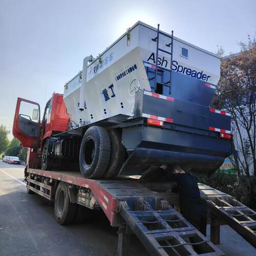 多用途撒布车全自动白灰粉料撒布机自走式8方撒灰车