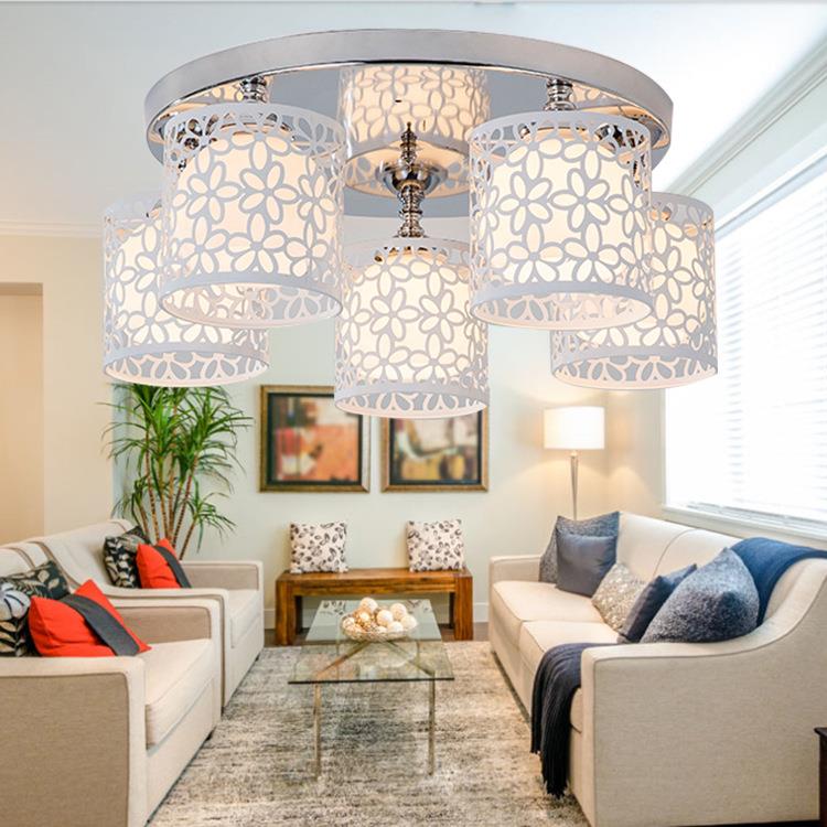 厂家，简约现代时尚个性3头客厅圆形水晶吸顶灯吊灯