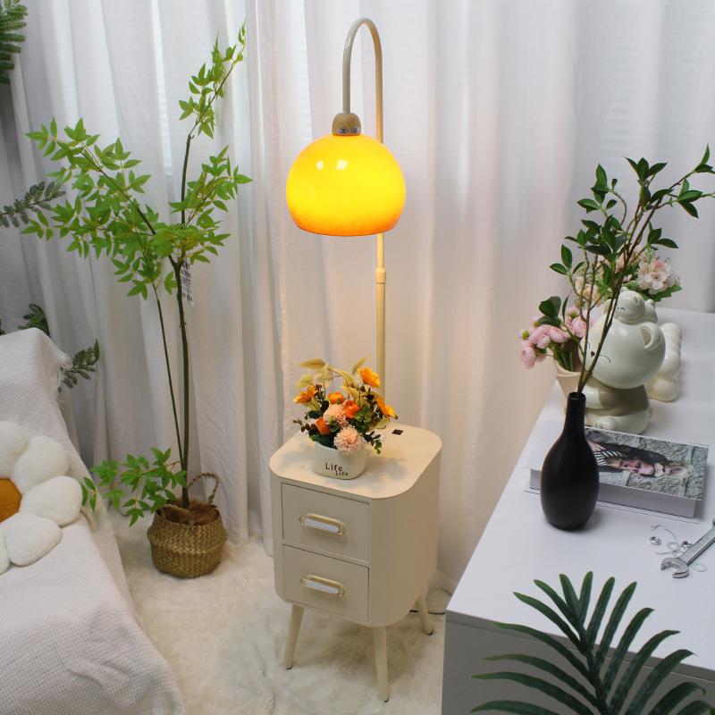卧室奶油风置物架落地灯客厅沙发氛围感装饰床头柜一体台灯摆件
