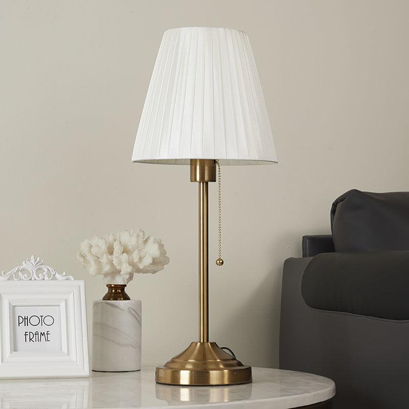 北欧卧室小台灯轻奢床头书房结婚台灯陪嫁简约现代温馨长明命灯