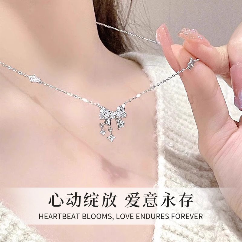 大福心动甜梦蝴蝶结纯银项链女款