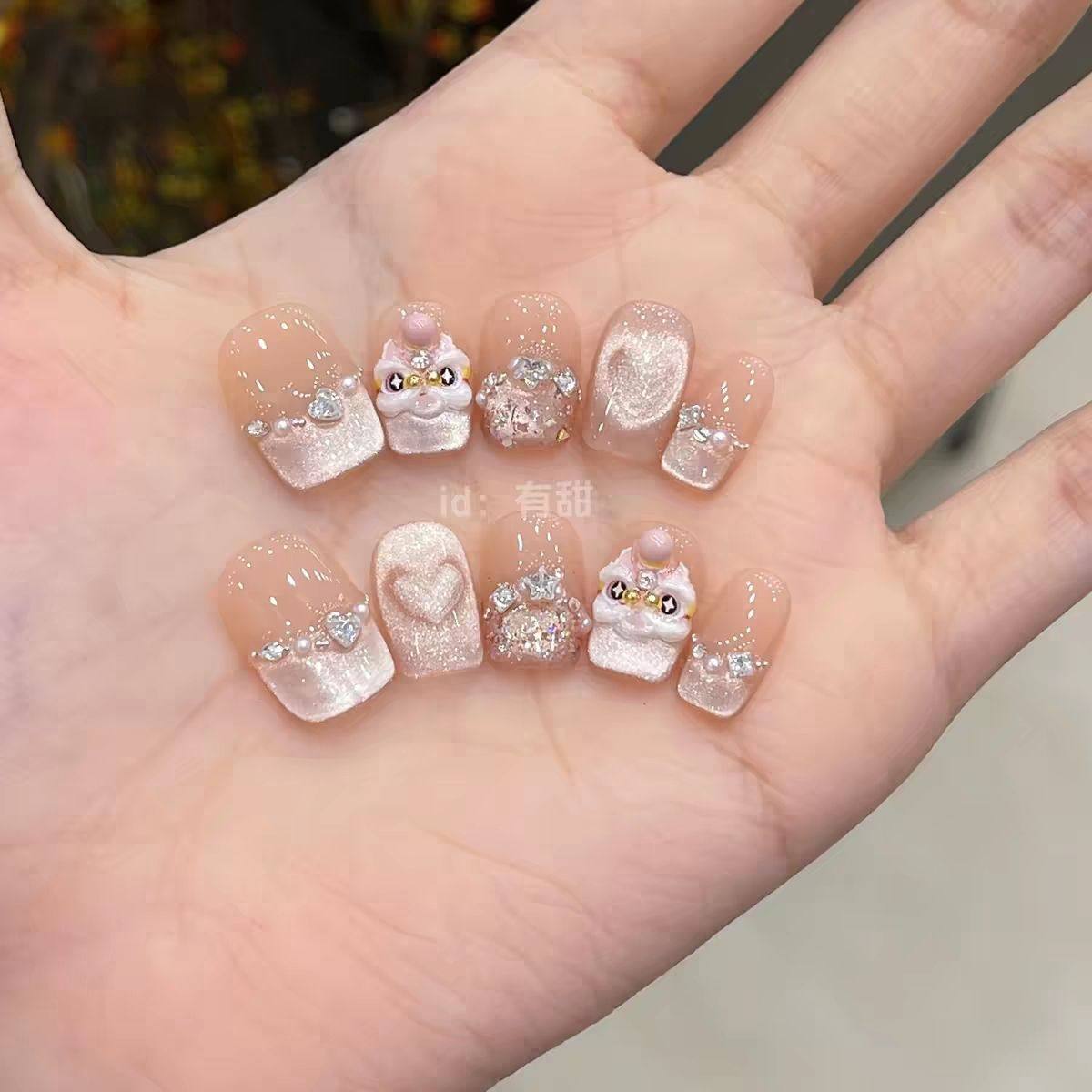 纯手工儿童穿戴甲女童美甲醒狮穿戴甲轻奢高级感法式短款穿戴美甲,彩妆/香水/美妆工具,美甲工具,淘宝优惠券,粉丝福利购,淘宝优惠卷