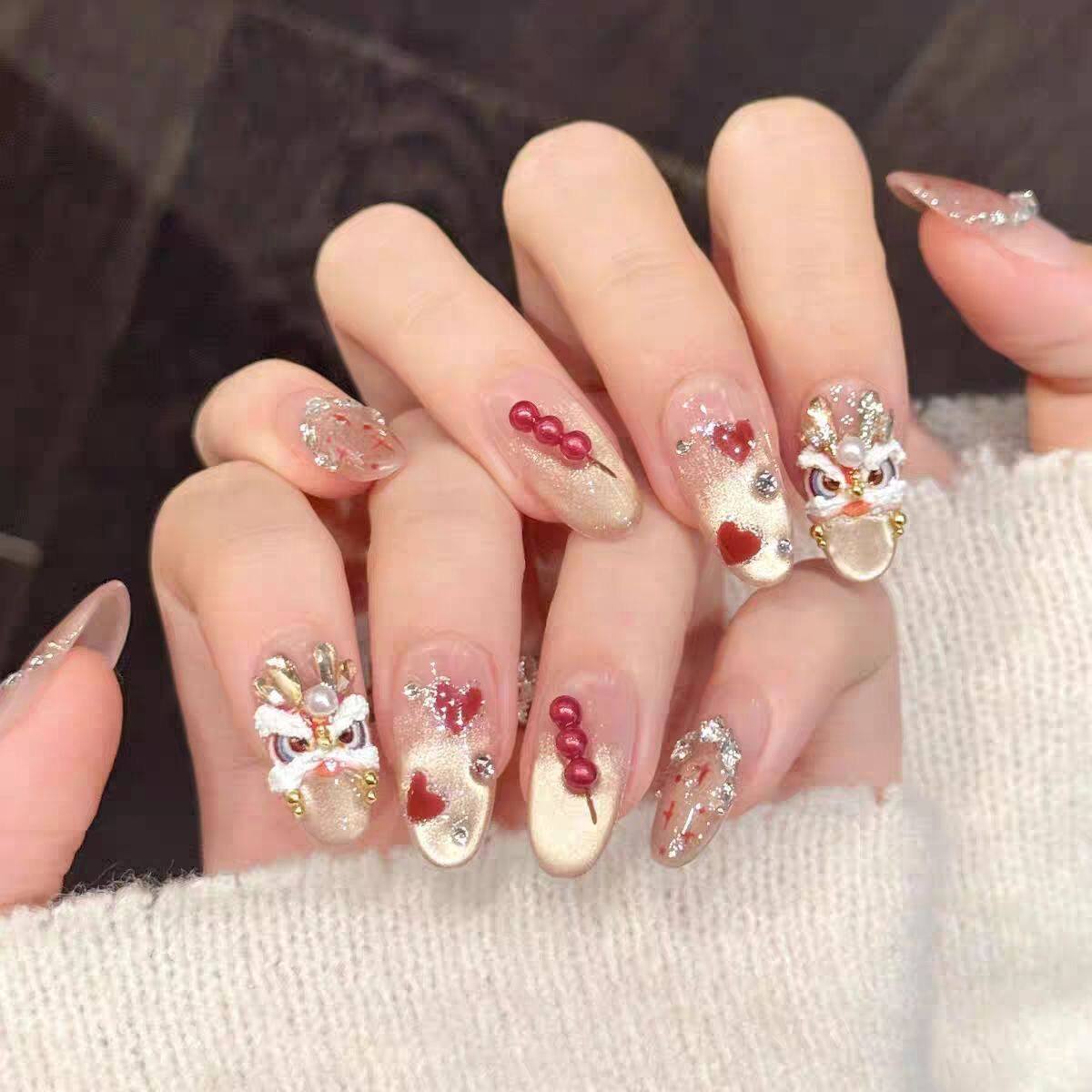 纯手工儿童穿戴甲女童美甲新年美甲爱心糖葫芦浮雕醒狮新款纯手工