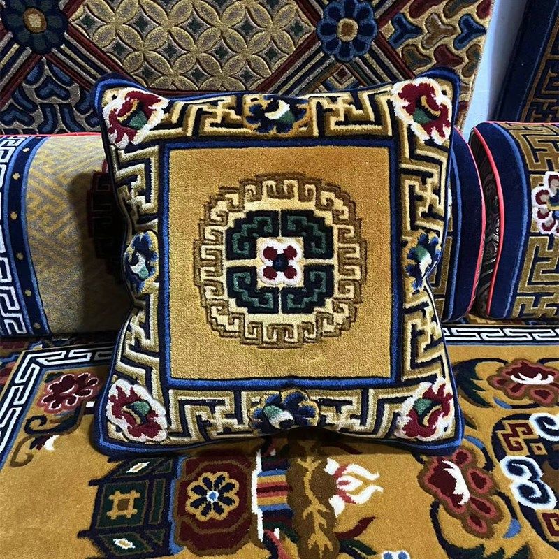 极速藏式纯羊毛抱枕靠垫靠枕柔软枕头沙发汽车床头V垫子正方形中