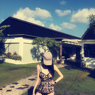 极速网红同款 泳衣女高端透视x性感蕾丝网纱钢托聚拢度假连体三角