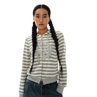 oinimi 贴布绣连帽拉链短外套 花灰条纹花朵刺绣卫衣