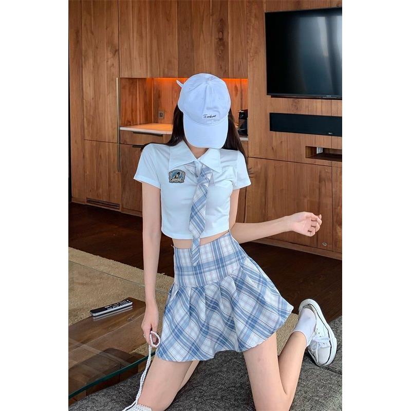 ins超火学院风修身短款露图片