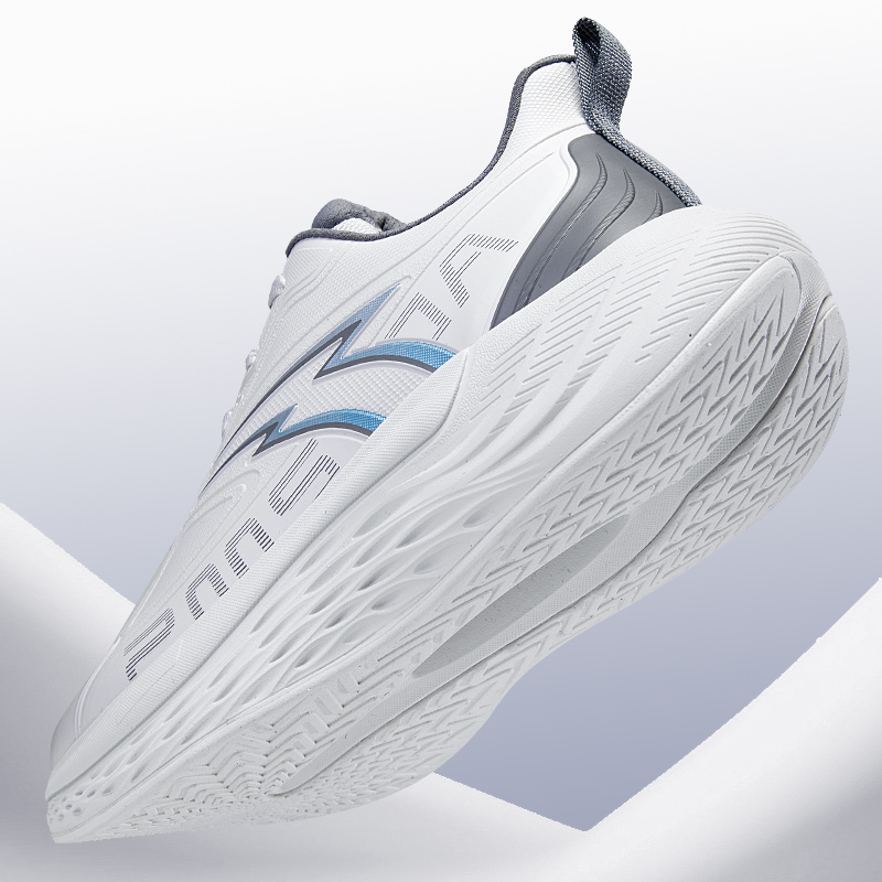 安德詹姆斯冬季新款跑步鞋