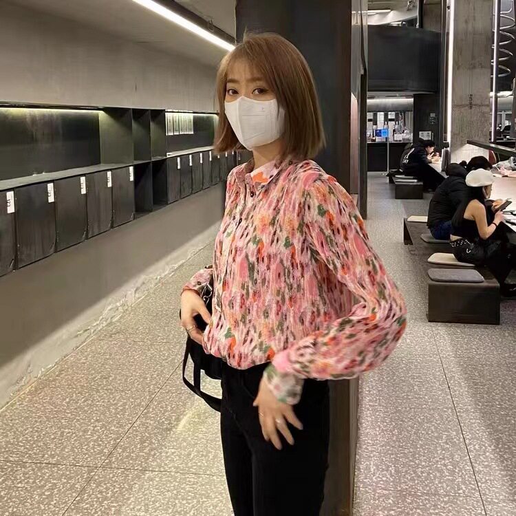 法式长袖衬衫红色印花衬衣荷叶边灯笼袖V领刺绣衬衣女温柔风上衣