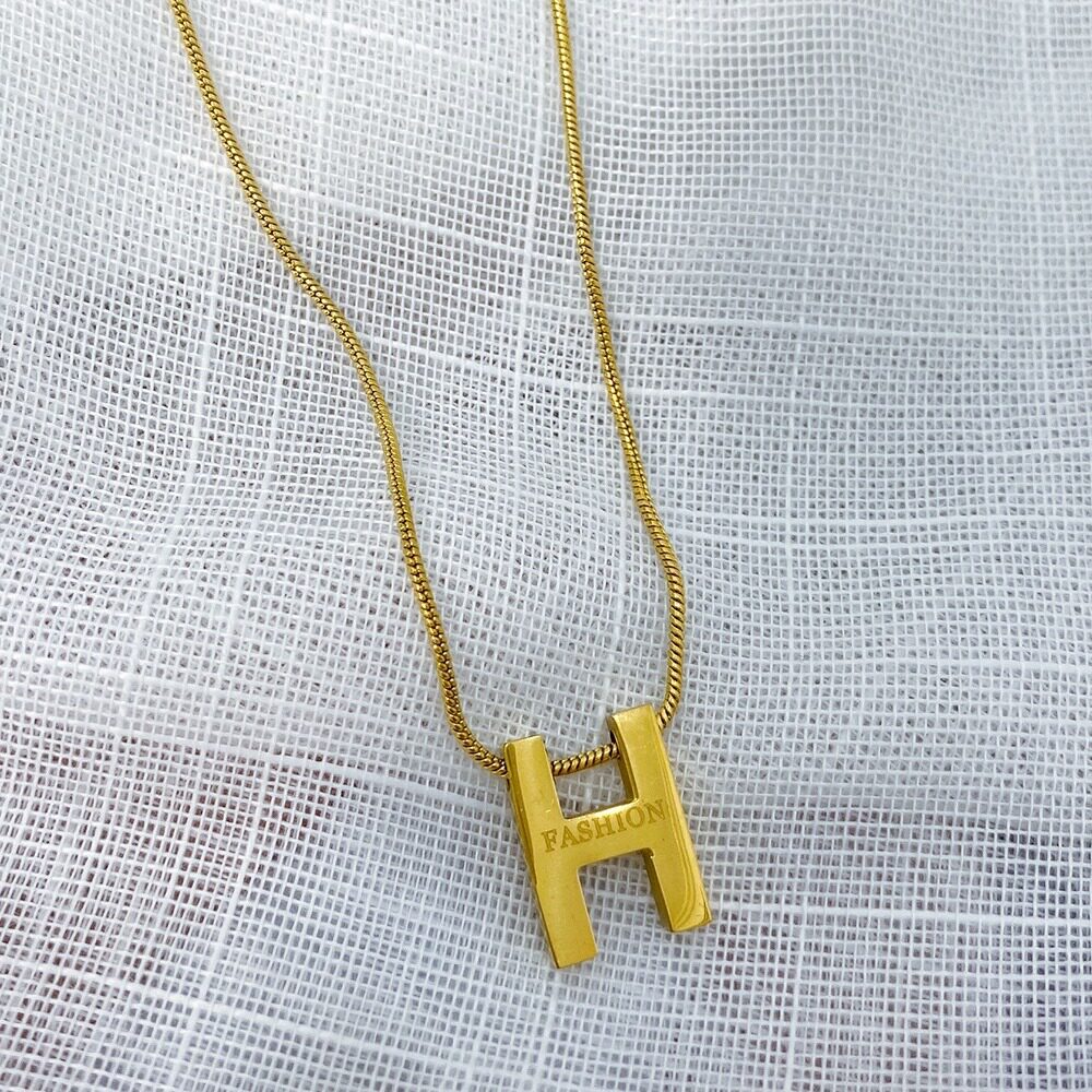 通体钛钢 电镀18k金轻奢字母h吊坠锁骨链ins风小众可调节