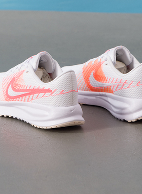 NIKE耐克轻便休闲跑鞋女鞋新款RUN DEFY运动鞋减震跑步鞋子HM9593