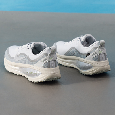 NIKE耐克男鞋秋季新款运动鞋VOMERO 18 GTX训练跑步鞋HQ7001