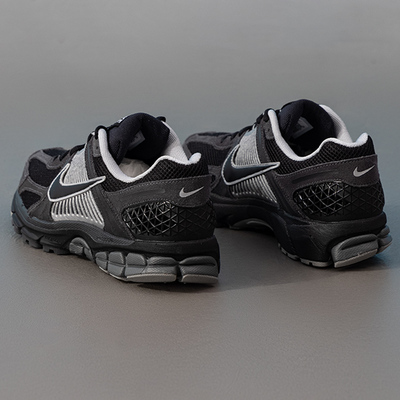 Nike耐克男鞋2026春季款ZOOM黑银复古老爹鞋休闲跑步鞋HF1553-006
