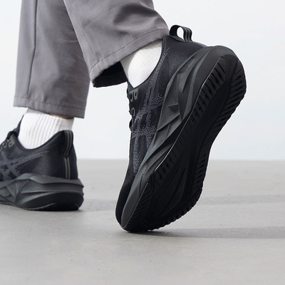 亚瑟士男鞋 NOVABLAST 5 (2E)运动鞋健身训练缓震透气休闲跑步鞋