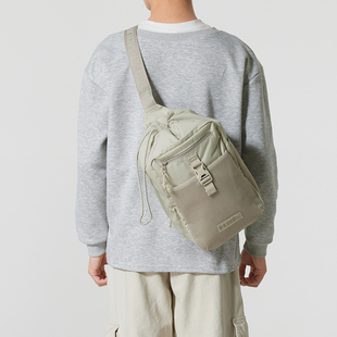 UA安德玛单肩斜挎包男包女包秋季新款情侣包运动包通勤包休闲包潮