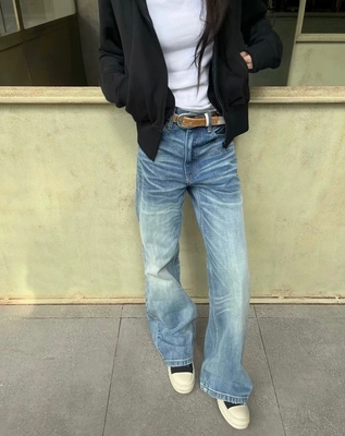 美式高街猫须浅色微喇牛仔裤女秋季百搭宽松bf慵懒风直筒拖地裤子