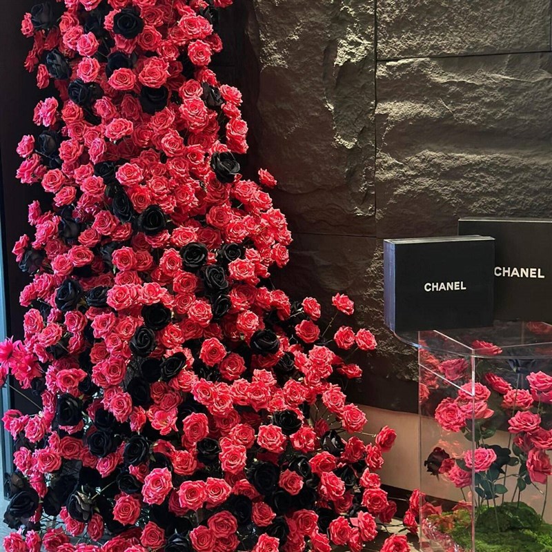 速发仿真玫瑰花瀑布弗洛伊德玫瑰高级感商场布置网红花墙打卡婚庆
