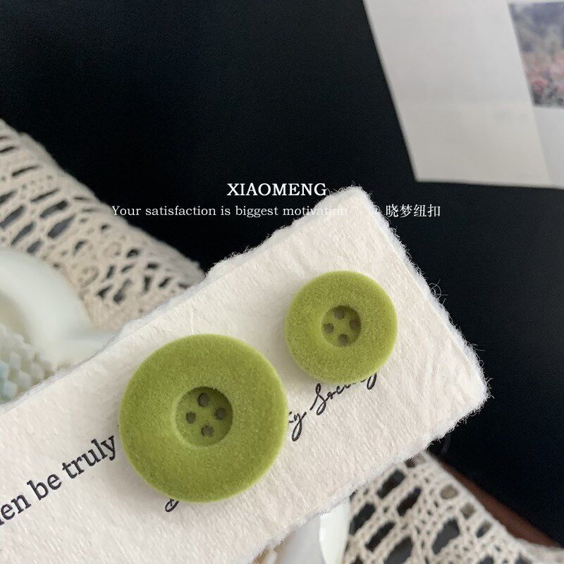 速发植绒四眼圆形大衣纽扣外套毛衣扣名媛风彩色双面呢服装西服扣