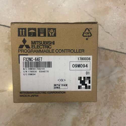 议价模块FX2NC-64ET一台，实物如下图所示，原